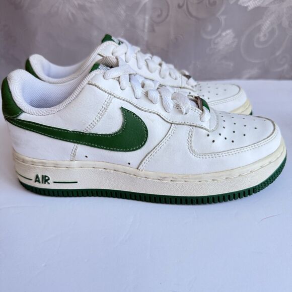 Nike Other - Nike Air Force 1 XXV '82 Size 3.5 Youth unisex (Women's 5) white/green low EUC